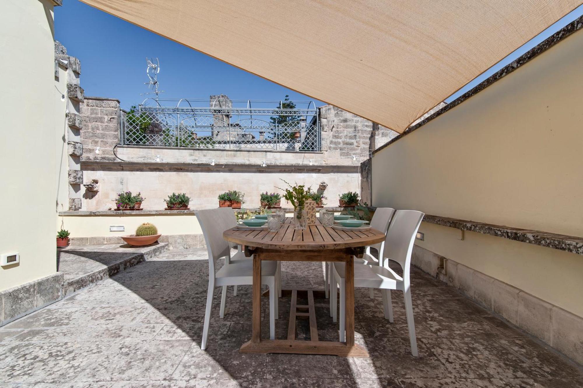 Apartament Terrazza Cavallerizza Lecce Zewnętrze zdjęcie